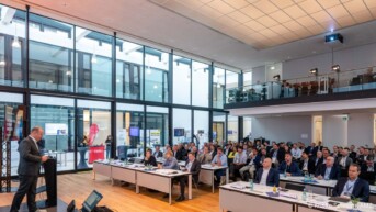 Automotive Forum Zwickau 2025 - Publikum bei den Fachvorträgen im Bürgersaal des Rathaus Zwickau