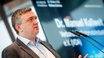 Automotive Forum Zwickau 2025 - Fachvortrag von Verband der Automobilindustrie